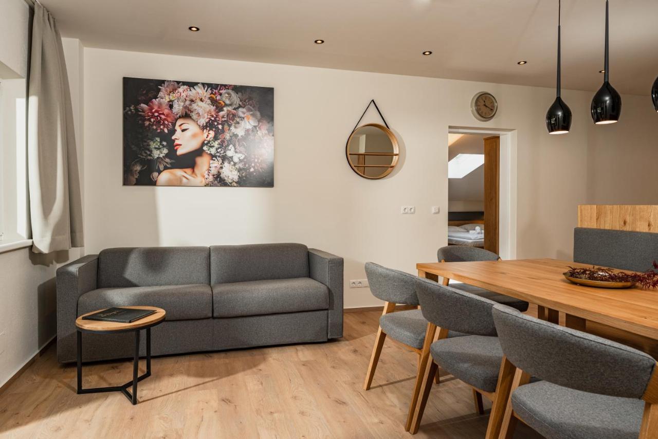 "Die Bergerin" | Appartements Schladming Bagian luar foto