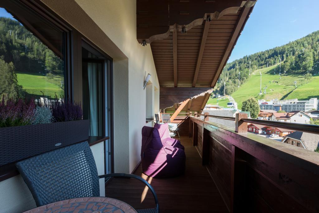 "Die Bergerin" | Appartements Schladming Bagian luar foto