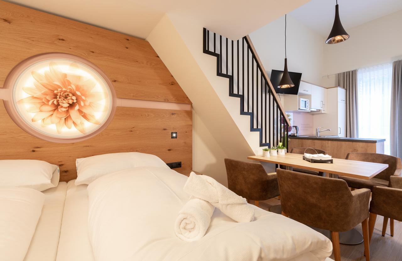 "Die Bergerin" | Appartements Schladming Bagian luar foto