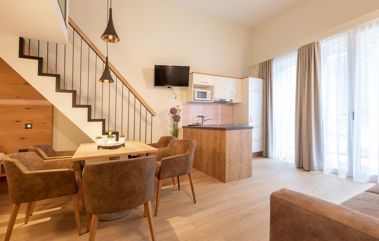 "Die Bergerin" | Appartements Schladming Bagian luar foto